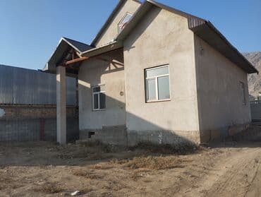 продаю дом токмоке: Дом, 200 м², 8 комнат, Собственник, ПСО (под самоотделку) — 1