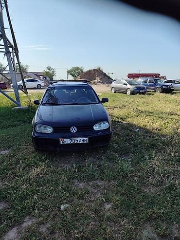 коврик: Volkswagen (салон)чистый ухоженный - Руль с чехлом синего цвета — 7