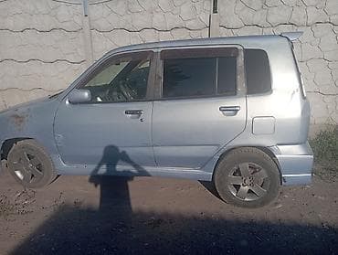gps tracker: Nissan Cube: 2002 г., Внедорожник — 4