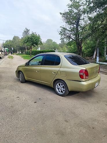 Продажа авто: Toyota Platz: 2000 г., 1 л, Автомат, Бензин, Седан — 4