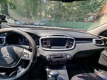 deepal so7: Kia Sorento: 2018 г., 2.4 л, Автомат, Газ, Кроссовер — 4