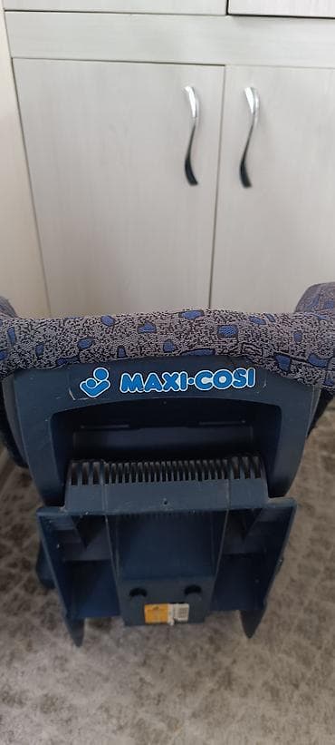 автокресло maxi cosi: Автокресло — 3