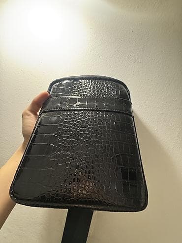 Ювелирные изделия: ПРОДАЮ БАРСЕТКУ КОПИЯ БУТУН Брал за 2к Продаю за 1500 сом Одевал — 2