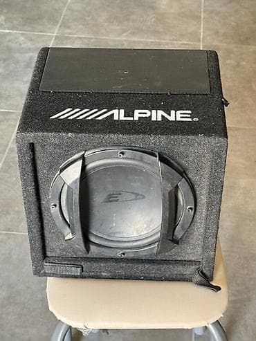 mini notebook: Сабвуфер Alpine в корпусе - Бренд: Alpine (логотип на корпусе) - Тип — 1