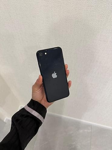 айфон see: IPhone SE 2022, Новый, 64 ГБ, Черный, Зарядное устройство, Защитное стекло, Чехол, 100 % — 1