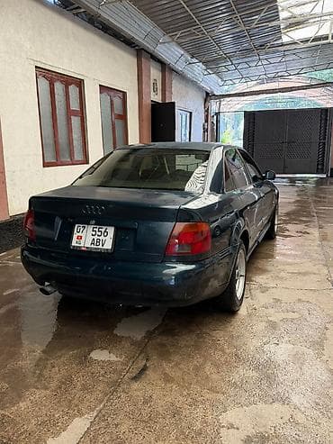 bmw 750 l: Audi A4: 1995 г. — 4