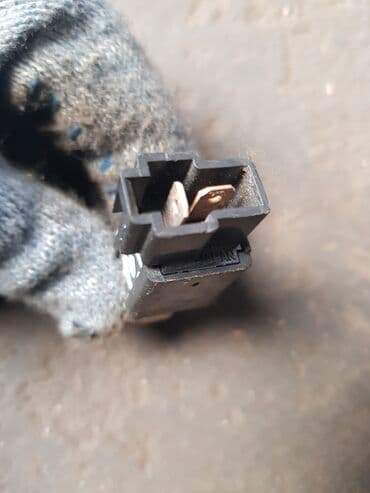 датчик спидометр: Mitsubishi Space Gear, датчик педали тормоза. Митсубиси Спейс Гир — 2