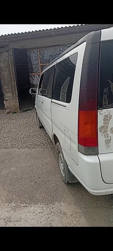 Honda Stepwgn: 2001 г., 2 л, Автомат, Бензин, Минивэн