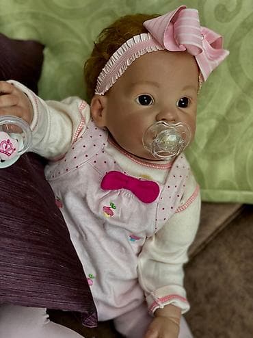 КУКЛА REBERN эффект живого ребёнка так же в комплект имеется одежда и