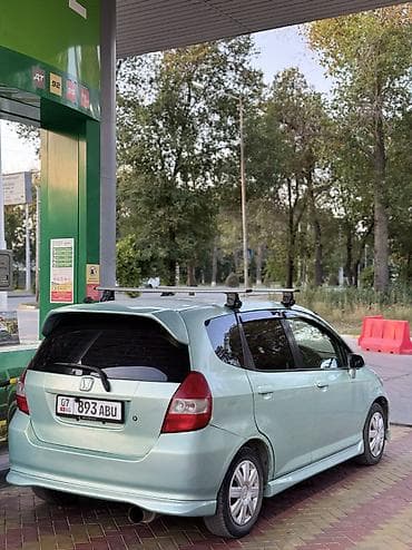 Продажа авто: Honda Fit: 2002 г., 1.3 л, Вариатор, Бензин, Хэтчбэк — 8
