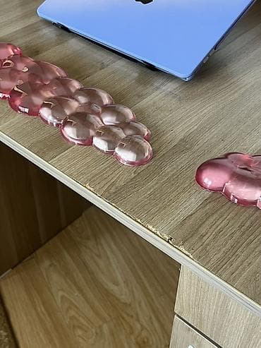 закаленное стекло бишкек цена: Компьютерный стол, Б/у, С полками — 3