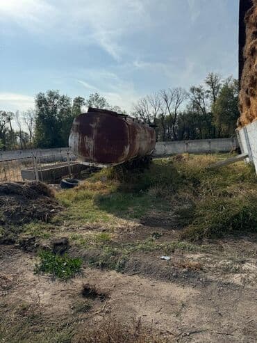 трейлер дом на колесах: Прицеп, Цистерна, Б/у — 2