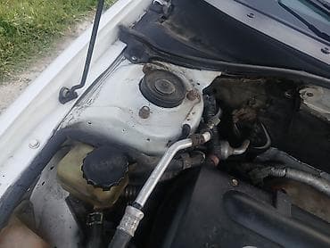 прикрутил авто: Toyota Avensis: 2001 г., 1.8 л, Механика, Бензин, Универсал — 9