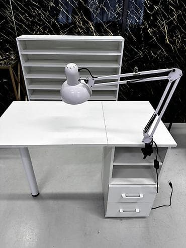 2 Стола для маникюра - Цвет: белый, лаконичный дизайн. - Столешница at lalafo.kg 2 Стола для маникюра - Цвет: белый, лаконичный дизайн. - Столешница