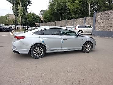 Продажа авто: Hyundai Sonata: 2019 г., 2 л, Автомат, Газ, Седан — 4