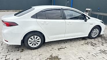 руль виндом: Toyota Corolla: 2019 г., 1.8 л, Автомат, Гибрид, Седан — 3