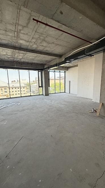 Офисное помещение open space с панорамным остеклением Сдаётся офис на