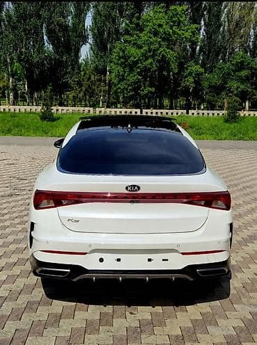 Kia K5: 2021 г., Седан — 5