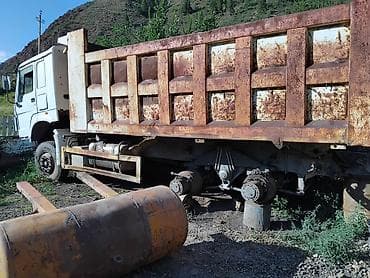 компрессор howo: На разбор Самосвал HOWO 2010г (Sinotruk), 6х4, стальная кузовная — 1