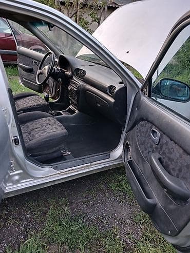 step: Hyundai Accent: 1996 г., Ручные, Бензин, Седан — 5