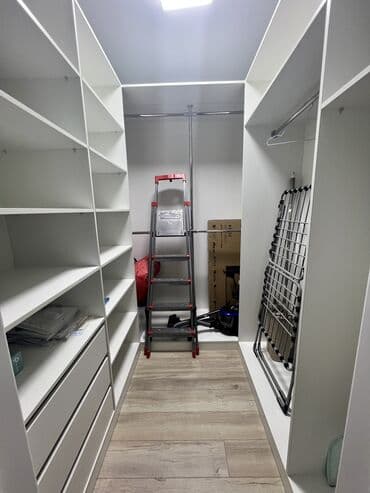 кемин квартиры: 2 бөлмө, Менчик ээси, Чогуу жашоосу жок, Толугу менен эмереги бар — 4