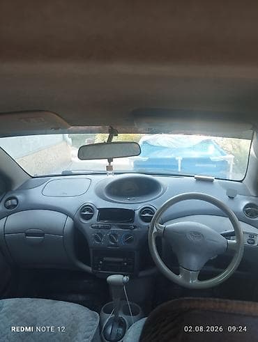 крыло калдина: Toyota Platz: 2001 г., Седан — 5
