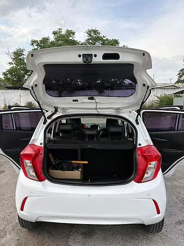 Транспорт: Chevrolet Spark: 2019 г., 1 л, Бензин, Хэтчбэк — 3