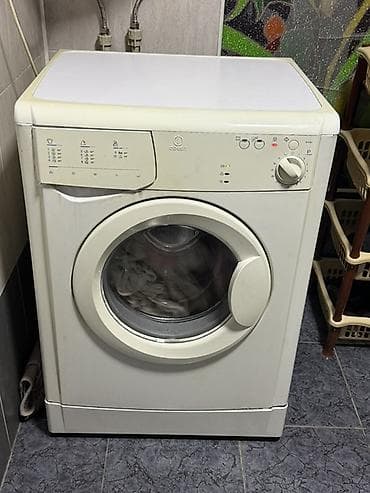 Стиральная машина Indesit. 5кг - Тип управления: механическое — 2