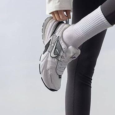 Кроссовки, 39, Nike, Новый, цвет - Белый, Самовывоз, Платная доставка