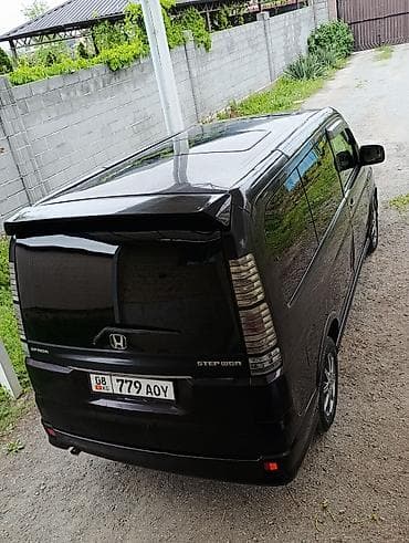 honda stepwgn 2004: Honda Stepwgn: 2004 г., 2 л, Автомат, Бензин, Минивэн — 1