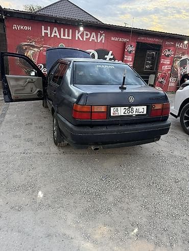 краска на авто: Volkswagen Vento: 1992 г., Механика, Седан — 2