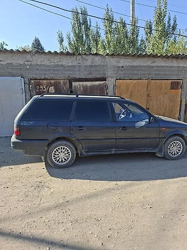 e500 124: Volkswagen Passat Variant: 1993 г., Автомат, Универсал — 1