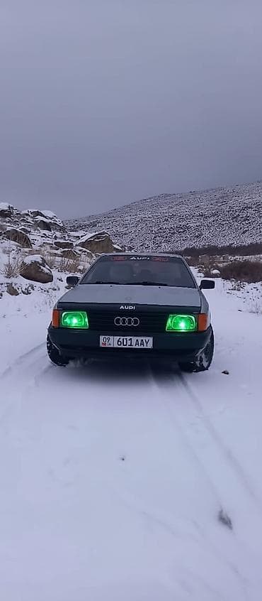 Audi 100: 1986 г., 2.2 л, Ручные, Бензин, Седан