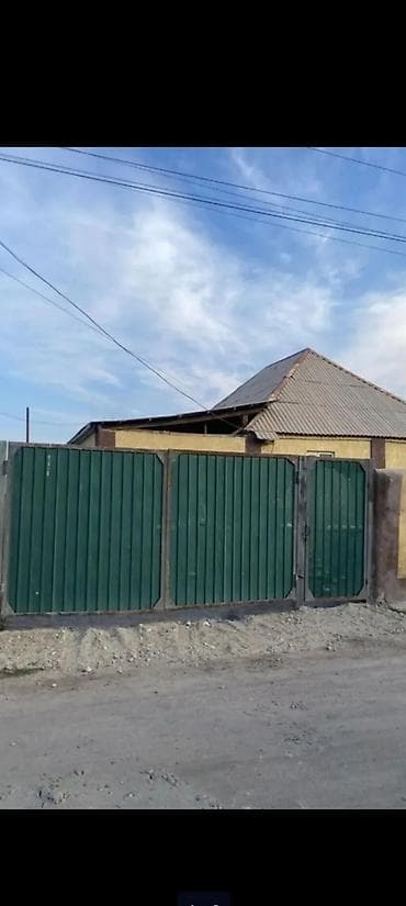 Үйлөр: 63 м², 3 бөлмө, Чыгыш (эски) автовокзал — 1