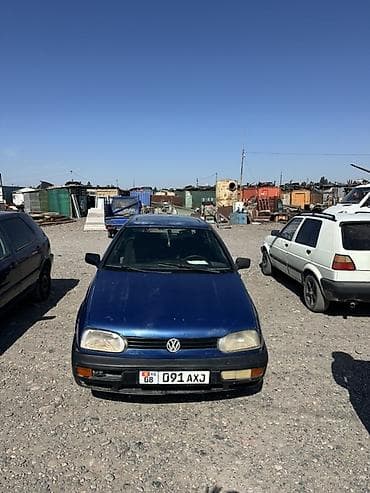 16 lt: Volkswagen Golf: 1993 г., 1.8 л, Механика, Газ, Хэтчбэк — 2