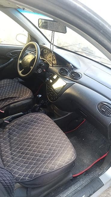 step wgn: Ford Focus: 2002 г., 1.8 л, Механика, Бензин, Седан — 6