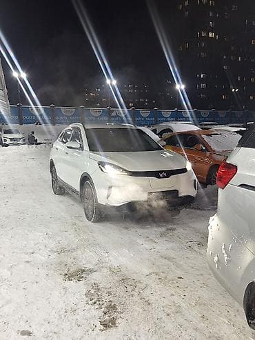 nio et9: Weltmeister EX5, 2020 г., 110000 км, Передний, В наличии — 8