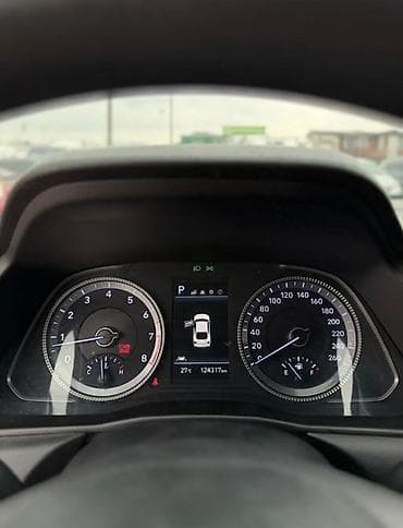 панель соната: Hyundai Sonata: 2022 г., 2 л, Автомат, Газ, Седан — 4