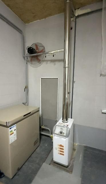 Продается дом с участком и благоустроенным двором. В центре ж/м — 4