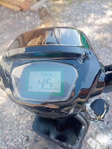 водный аппарат: Электроскутер GICINI (наклейка на кузове) черного цвета. Срочно — 5