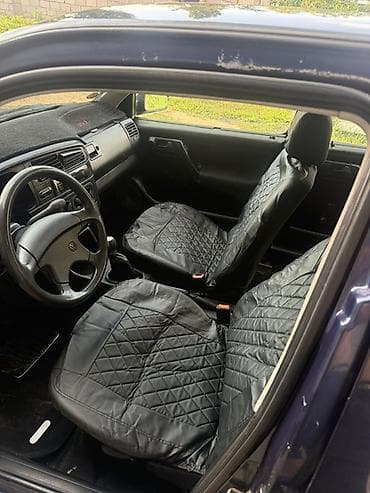Транспорт: Volkswagen Golf: 1994 г., 1.6 л, Механика, Бензин, Хэтчбэк — 5