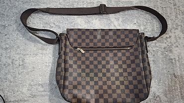Барсетки: Барсетка Louis Vuitton, оригинал. Внутри присутствует серийный код — 3