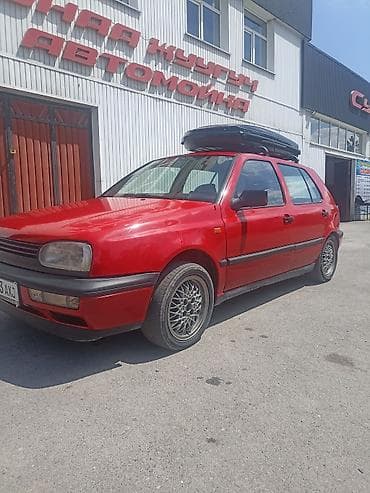 Транспорт: Volkswagen Golf: 1992 г., 1.8 л, Механика, Бензин, Хэтчбэк — 1