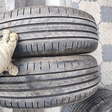 17: Шины 205 / 60 / R 17, Лето, Б/у, Пара, Легковые, Bridgestone — 2