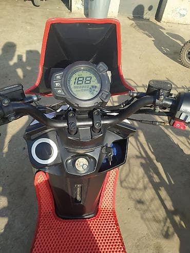 м макси скутер: Скутеретта 150 куб. см, Бензин, Б/у — 1