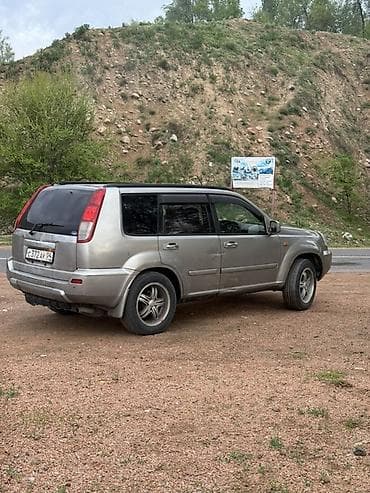 на ниссан х трейл: Nissan X-Trail: 2003 г., 2 л, Автомат, Бензин, Кроссовер — 5