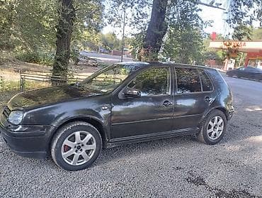 Продажа авто: Volkswagen Golf: 2003 г., 2.3 л, Механика, Газ, Хэтчбэк — 8