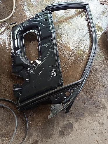 внутренние двери для дома: Ауди 100С4, передняя правая,задняя левая — 3