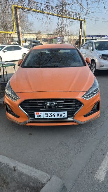 Hyundai Sonata, оранжевый бизнес-класса (рестайлинг). Сдается в