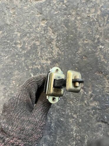 ниссан цефиро а32: Nissan Cefiro A32 ограничитель двери, Ниссан цефиро А32 дверной — 3